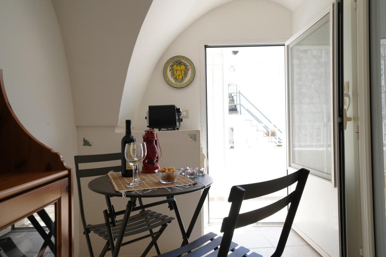 Casa Tea - Nel Cuore Della Citta' Bianca Ostuni Εξωτερικό φωτογραφία